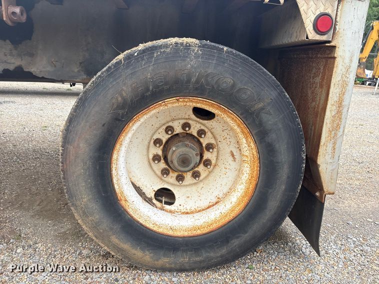 image for item EV2945 2000 Fontaine LFTW-6-8048WSAWK flatbed trailer