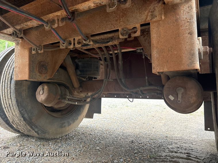 image for item EV2945 2000 Fontaine LFTW-6-8048WSAWK flatbed trailer