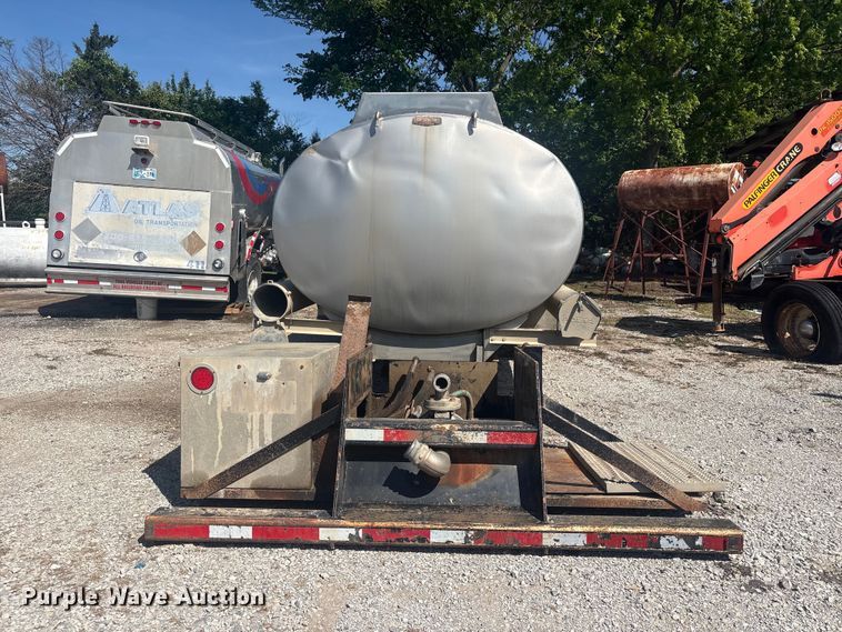 image for item EV2960 2014 Centerline Tank & Trailer truck tank bed