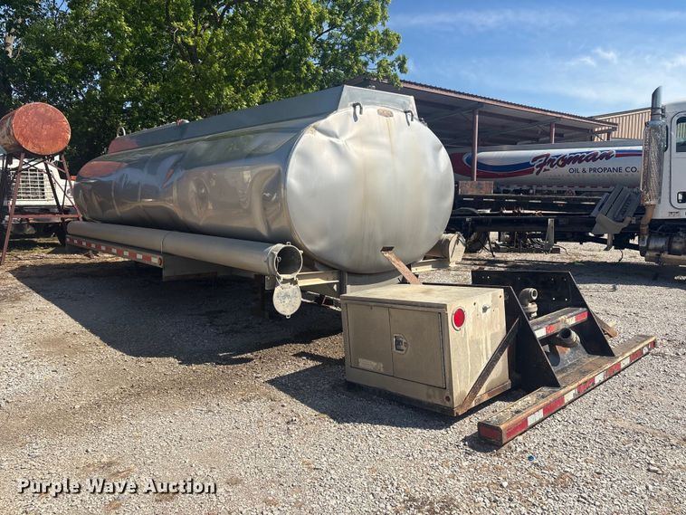 image for item EV2960 2014 Centerline Tank & Trailer truck tank bed