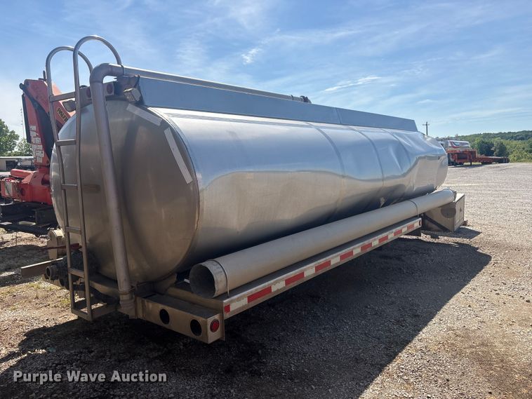 image for item EV2960 2014 Centerline Tank & Trailer truck tank bed