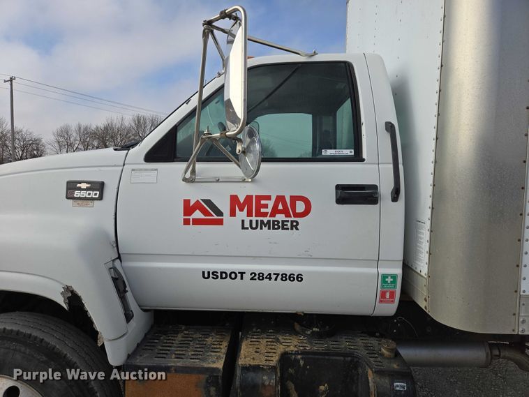image for item EV5570 1998 Chevrolet C6500 box truck