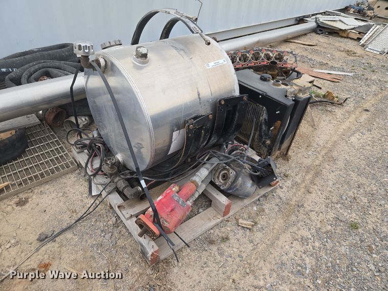 image for item EW0084 Truck parts