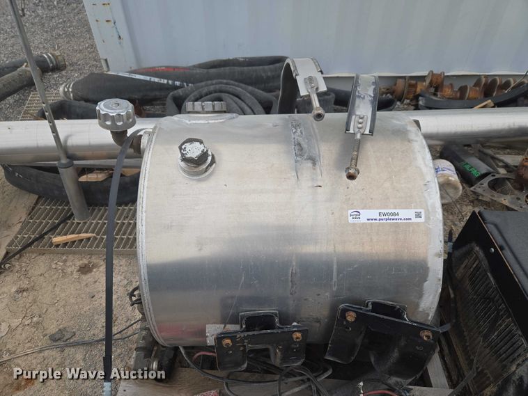 image for item EW0084 Truck parts