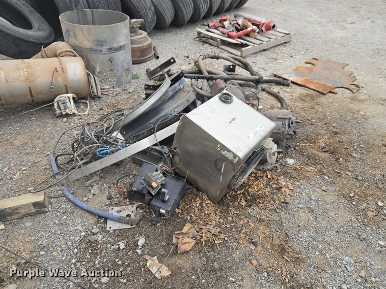 image for item EW0087 Truck parts
