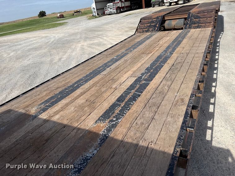 image for item EW4492 2011 Neville Built drop deck equipment trailer
