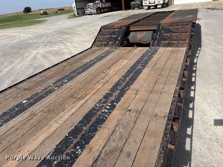 image for item EW4492 2011 Neville Built drop deck equipment trailer