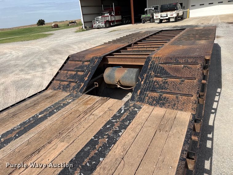 image for item EW4492 2011 Neville Built drop deck equipment trailer