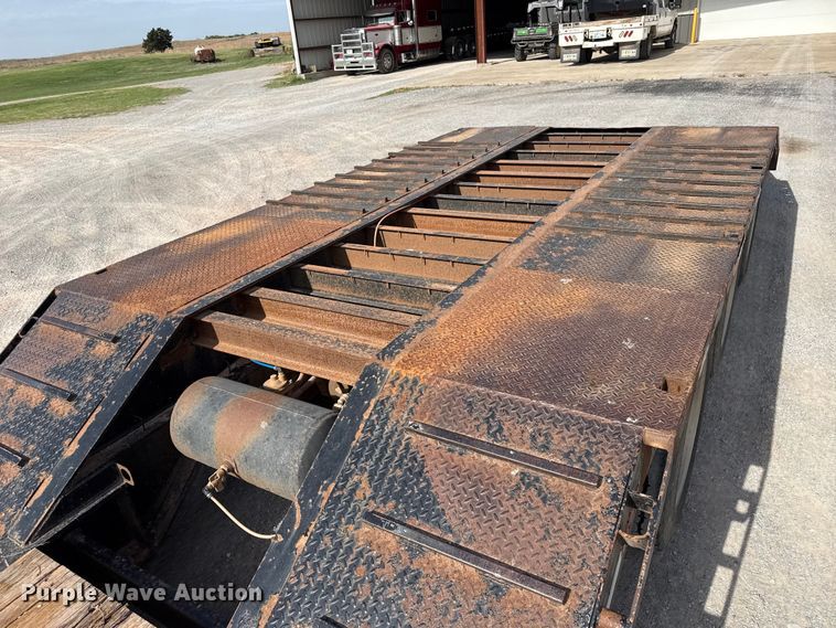 image for item EW4492 2011 Neville Built drop deck equipment trailer