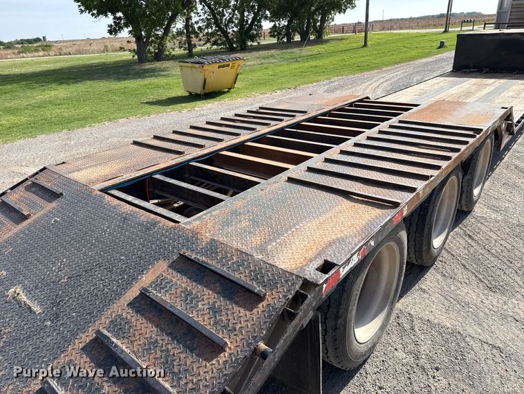 image for item EW4492 2011 Neville Built drop deck equipment trailer