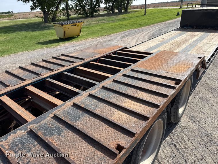 image for item EW4492 2011 Neville Built drop deck equipment trailer