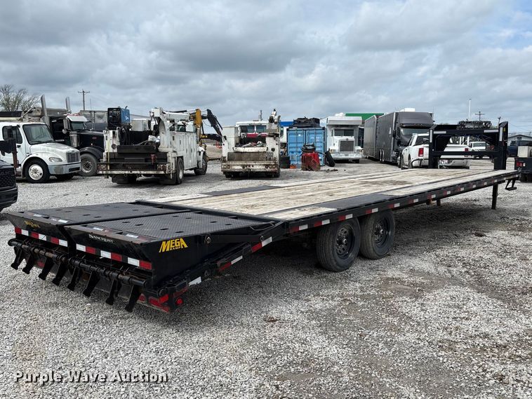 image for item FB3425 2022 Big Tex 14GN-28BK+5MR equipment trailer