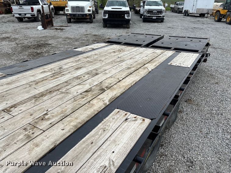 image for item FB3425 2022 Big Tex 14GN-28BK+5MR equipment trailer