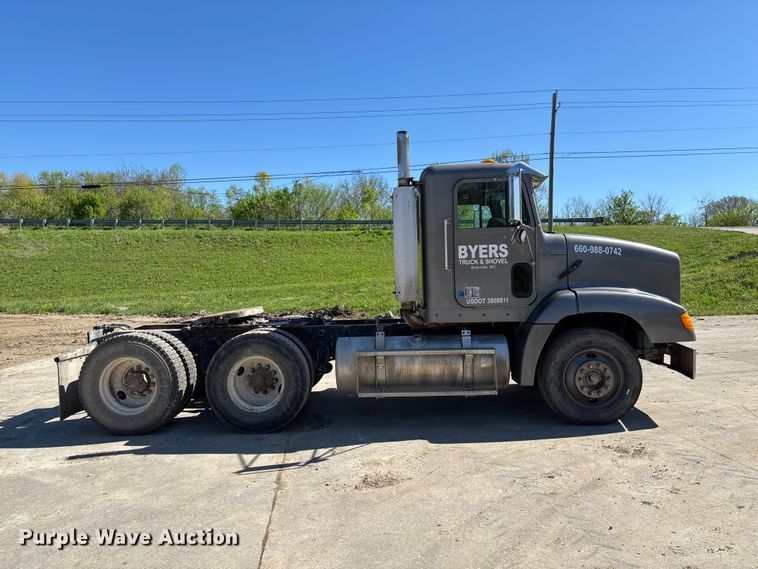 image for item FB3454 1999 Freightliner FLD semi truck