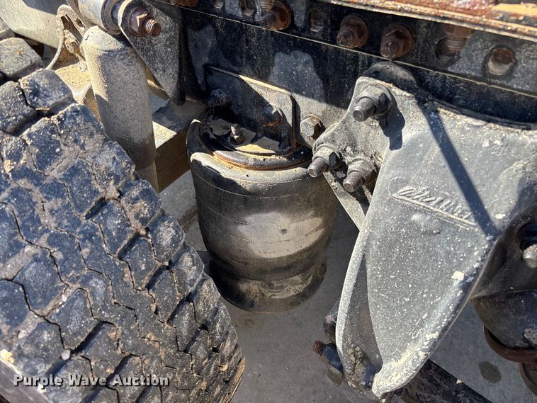 image for item FB3454 1999 Freightliner FLD semi truck