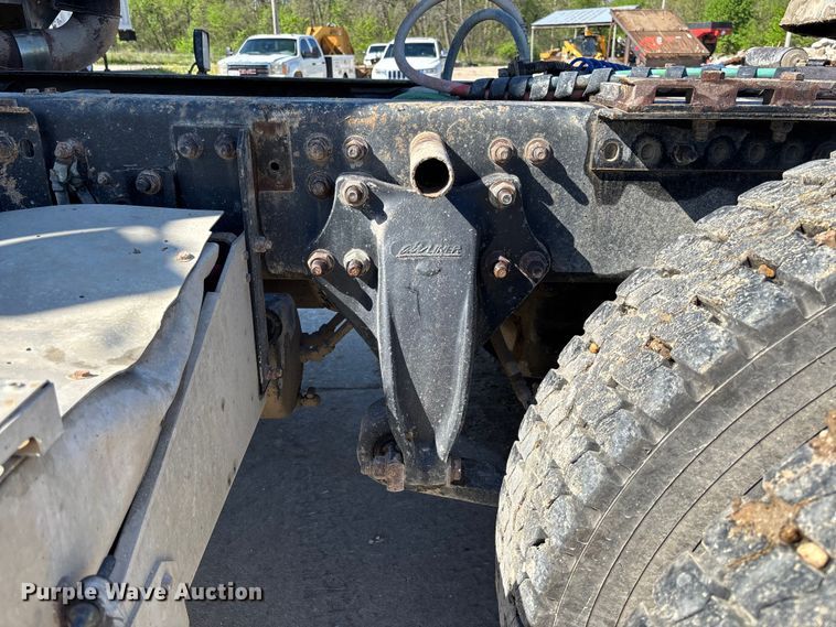 image for item FB3454 1999 Freightliner FLD semi truck