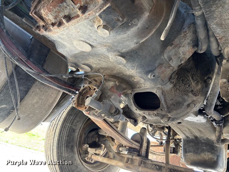 image for item FB3454 1999 Freightliner FLD semi truck