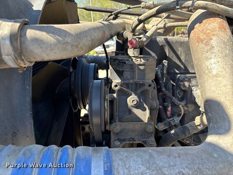 image for item FB3454 1999 Freightliner FLD semi truck