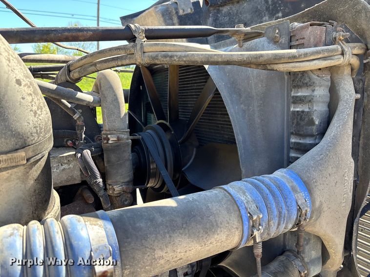 image for item FB3454 1999 Freightliner FLD semi truck