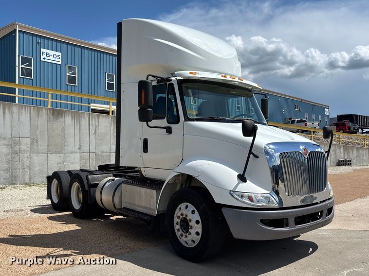 image for item FB3455 2016 International 8600 semi truck