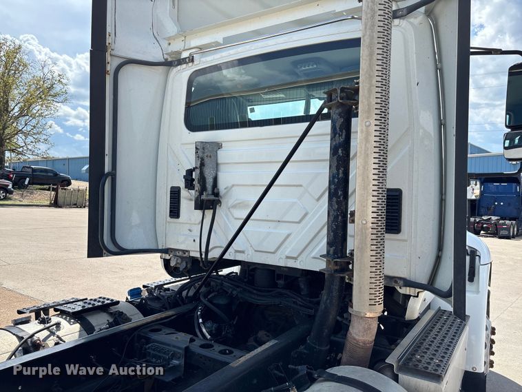 image for item FB3455 2016 International 8600 semi truck