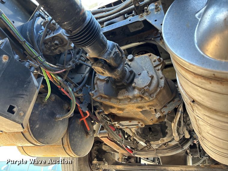 image for item FB3455 2016 International 8600 semi truck