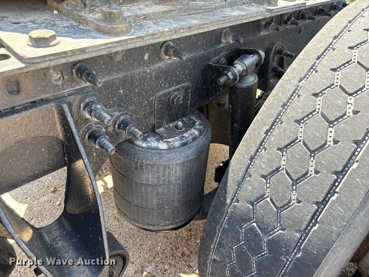 image for item FB3455 2016 International 8600 semi truck