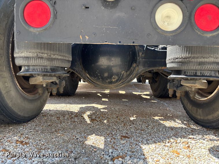 image for item FB3455 2016 International 8600 semi truck