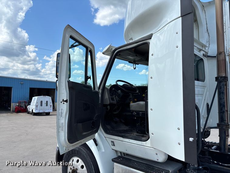 image for item FB3455 2016 International 8600 semi truck