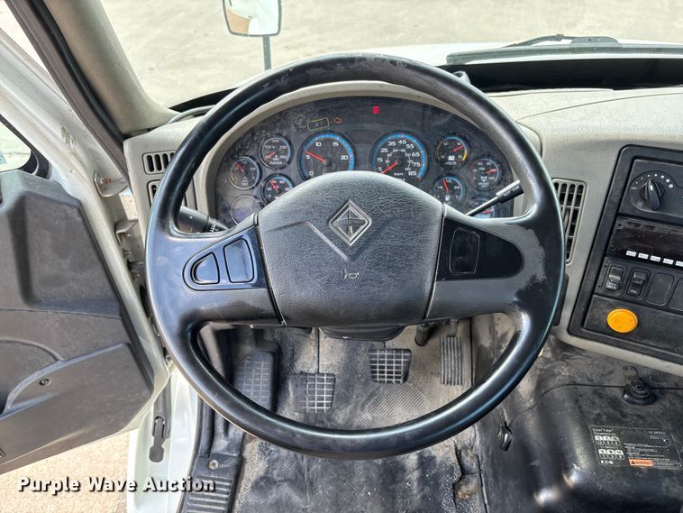 image for item FB3455 2016 International 8600 semi truck