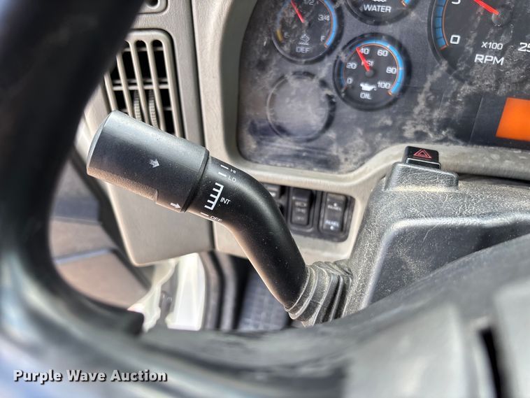 image for item FB3455 2016 International 8600 semi truck