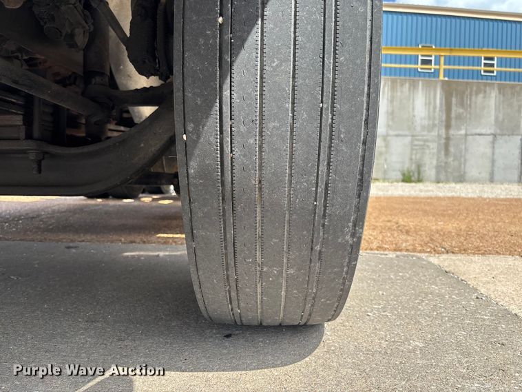 image for item FB3455 2016 International 8600 semi truck