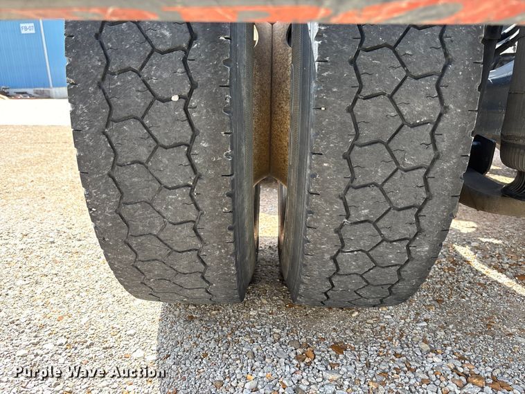 image for item FB3455 2016 International 8600 semi truck
