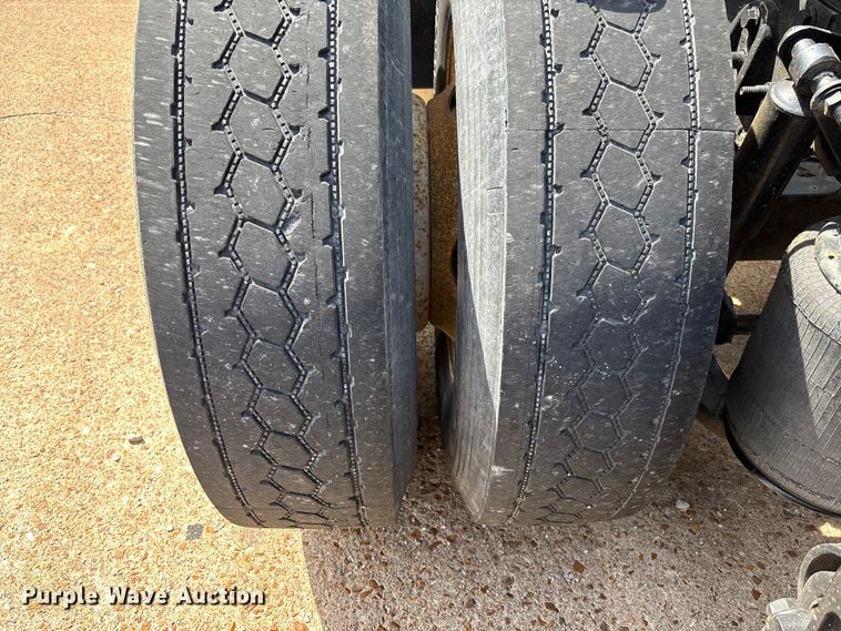 image for item FB3455 2016 International 8600 semi truck