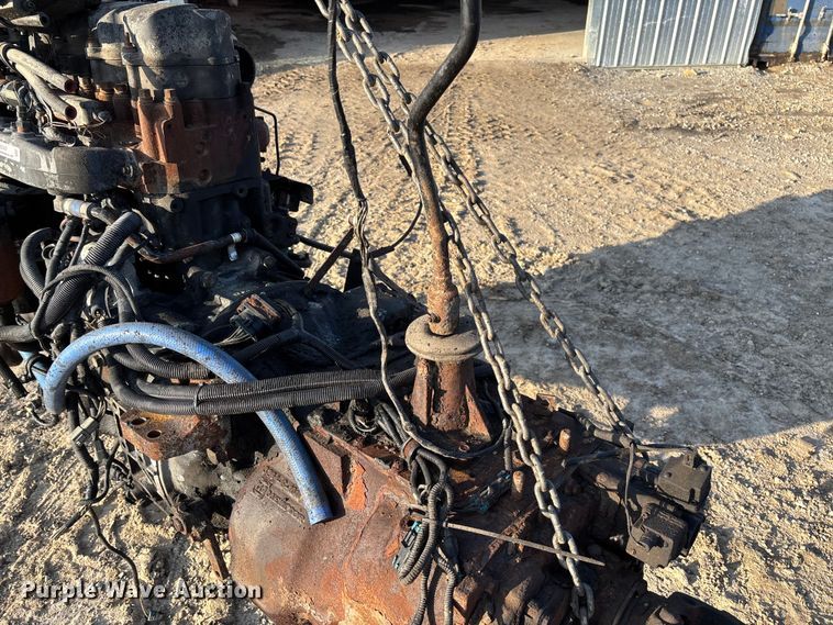 image for item FB3457 1999 Mack E7 engine