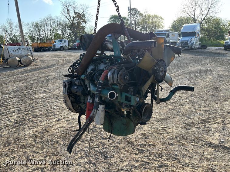 image for item FB3458 Volvo VE D7A275 engine