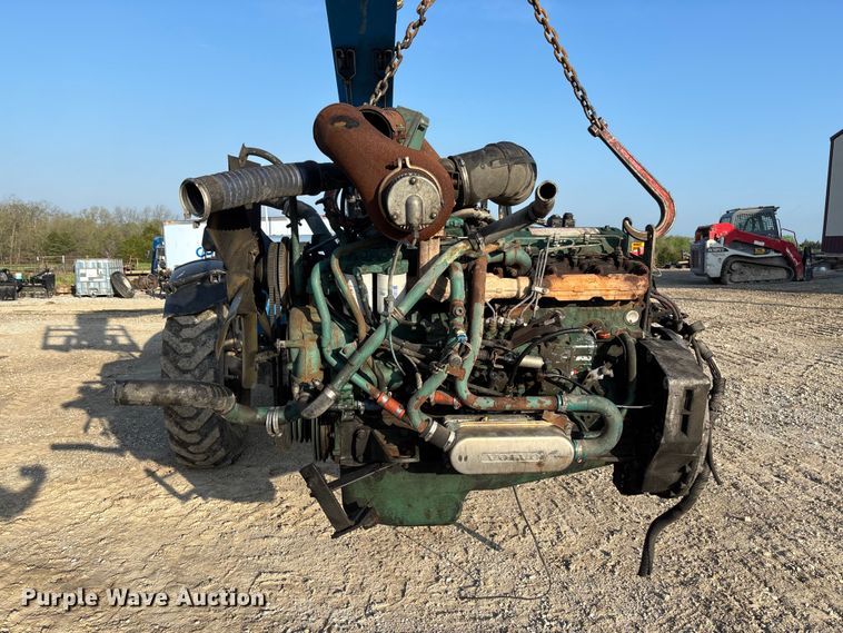image for item FB3458 Volvo VE D7A275 engine