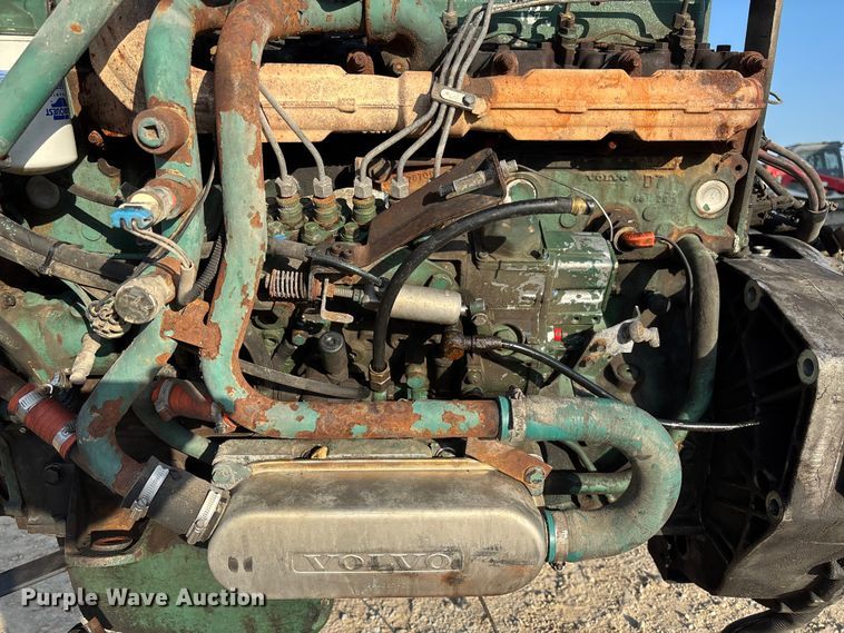 image for item FB3458 Volvo VE D7A275 engine