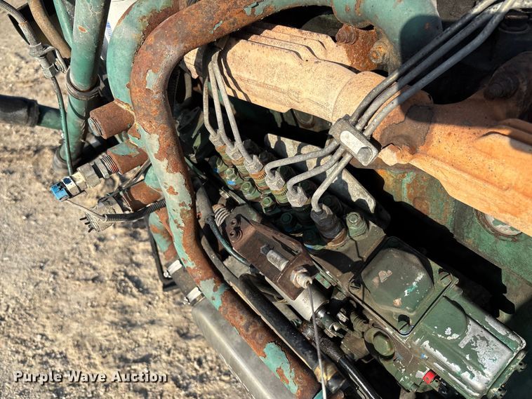 image for item FB3458 Volvo VE D7A275 engine