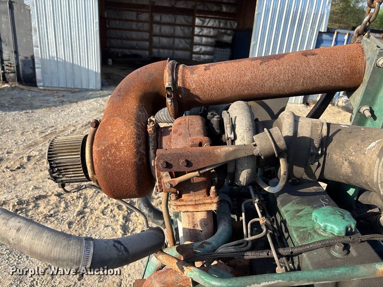 image for item FB3458 Volvo VE D7A275 engine
