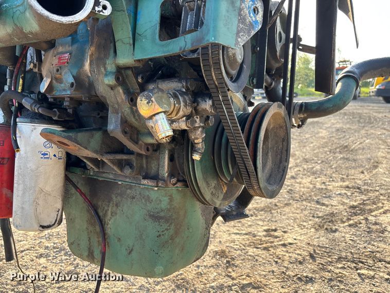 image for item FB3458 Volvo VE D7A275 engine