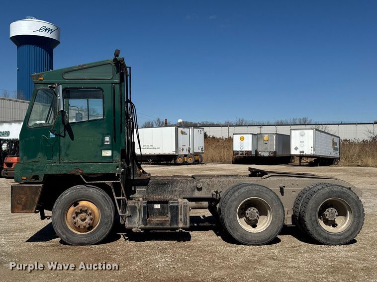image for item FB5682 2005 Capacity Trucks TJ6500T yard truck