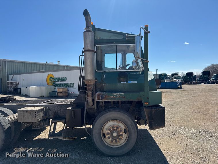 image for item FB5682 2005 Capacity Trucks TJ6500T yard truck