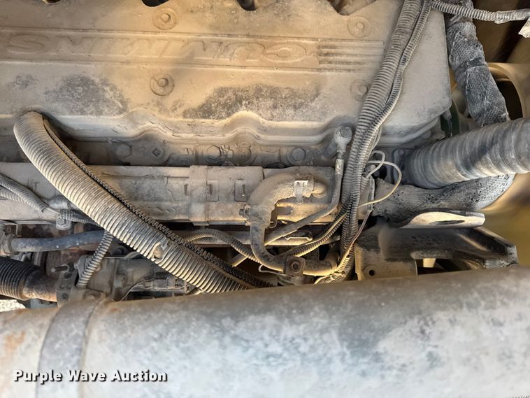 image for item FB5682 2005 Capacity Trucks TJ6500T yard truck