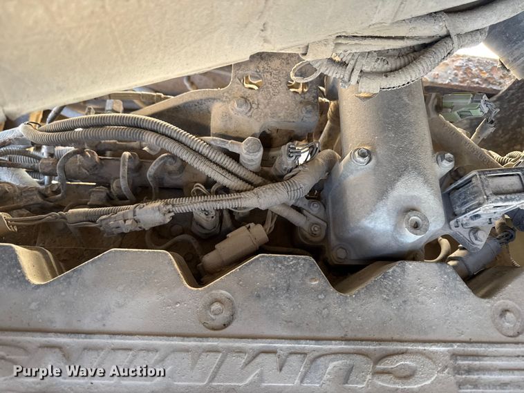 image for item FB5682 2005 Capacity Trucks TJ6500T yard truck