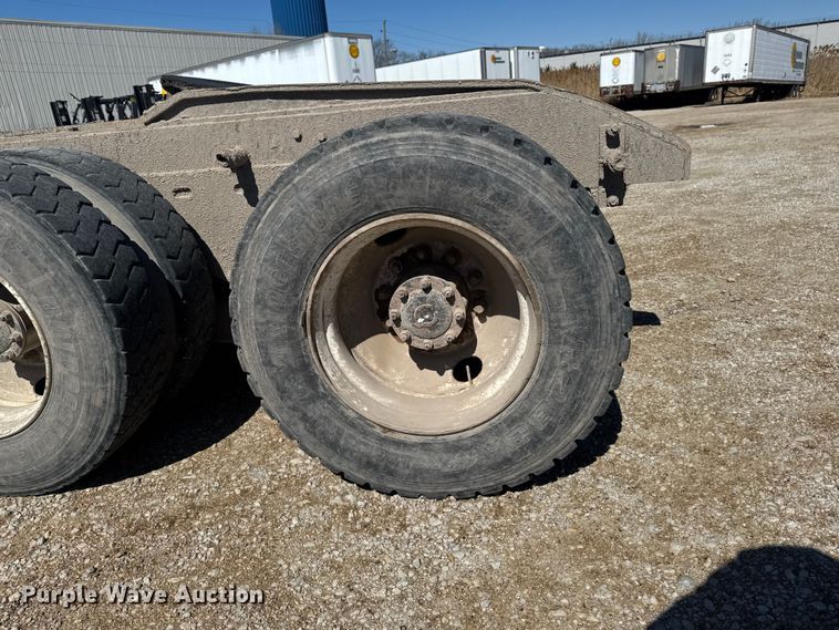 image for item FB5682 2005 Capacity Trucks TJ6500T yard truck