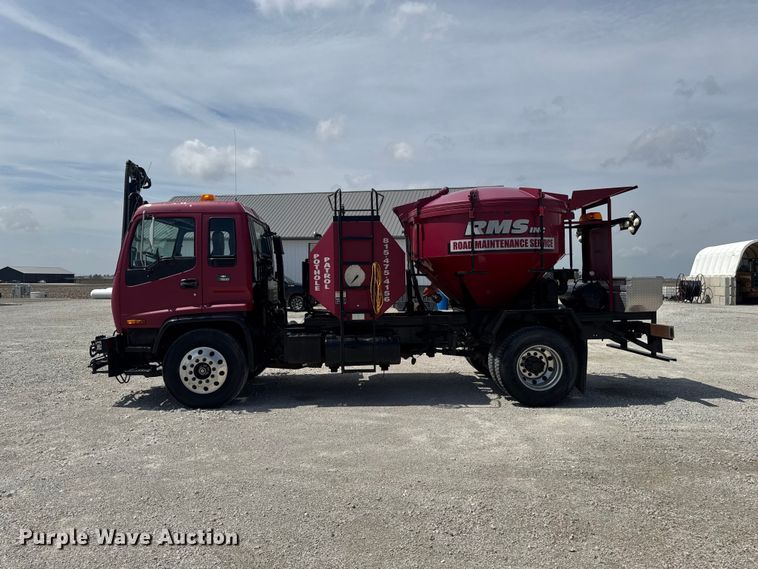 image for item FB5707 1997 Chevrolet C7500 pothole patcher truck