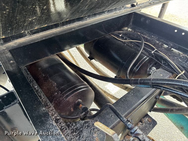 image for item FB5707 1997 Chevrolet C7500 pothole patcher truck
