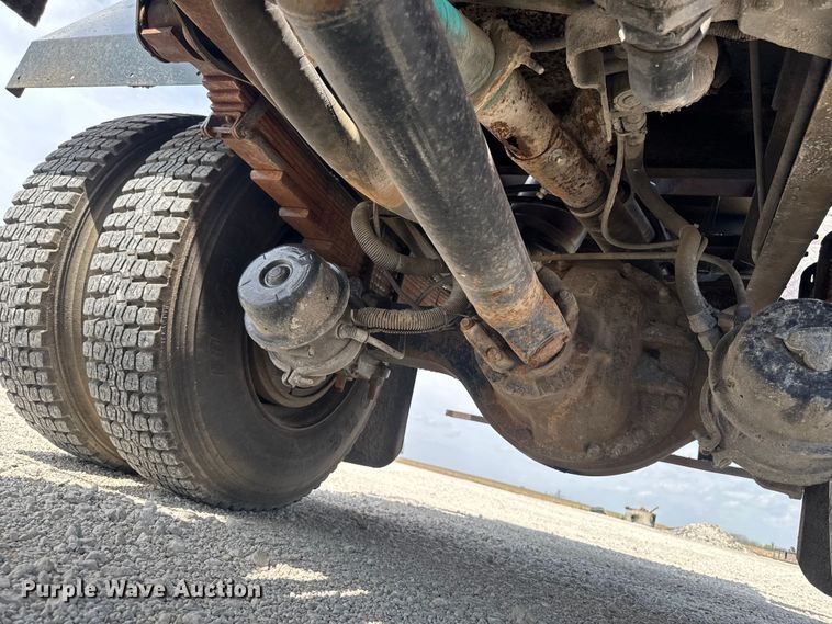 image for item FB5707 1997 Chevrolet C7500 pothole patcher truck