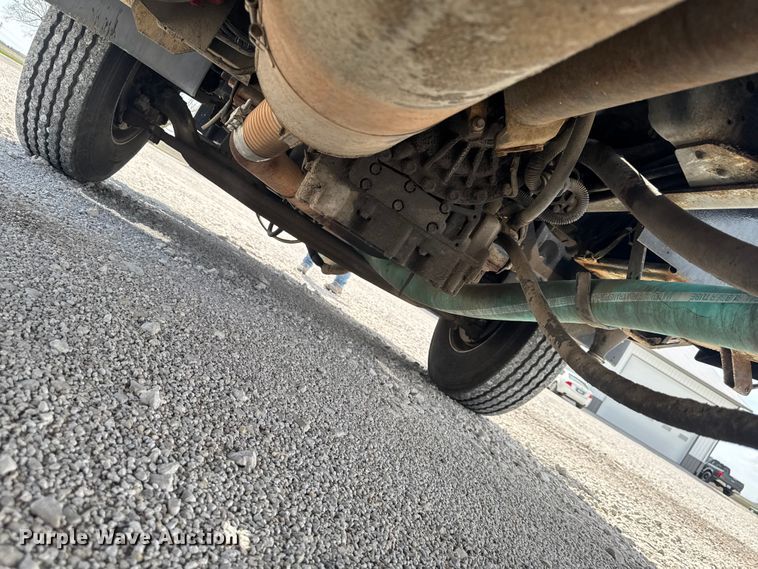 image for item FB5707 1997 Chevrolet C7500 pothole patcher truck